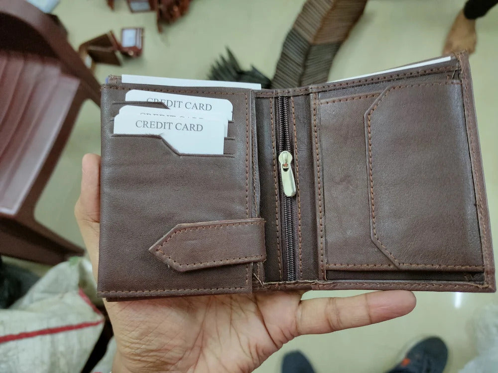 Men's Leather Wallet with a Vintage Military Touch