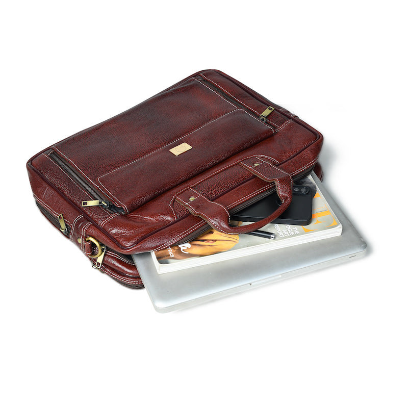 Venture Voyager Leather Laptop Messenger Bag