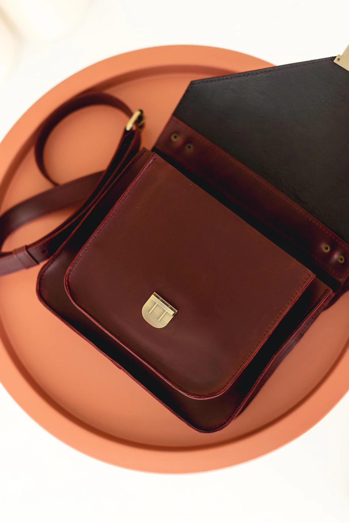 Women's Leather Satchel Stylish Shoulder Handbag